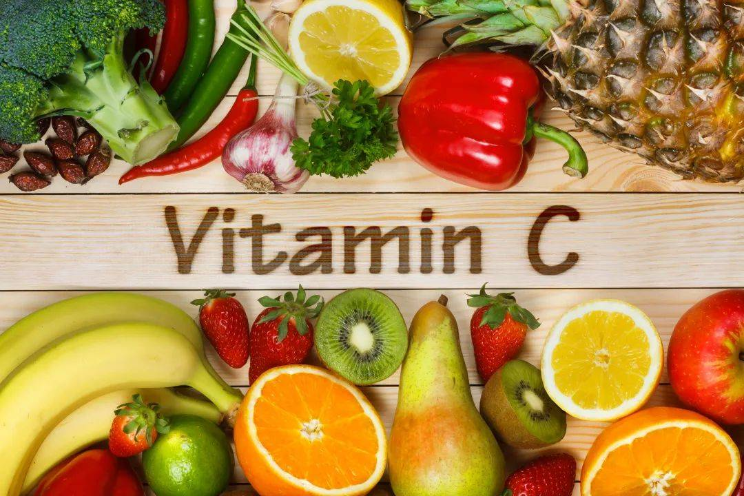 Vitamin-C-Pulver in großen Mengen